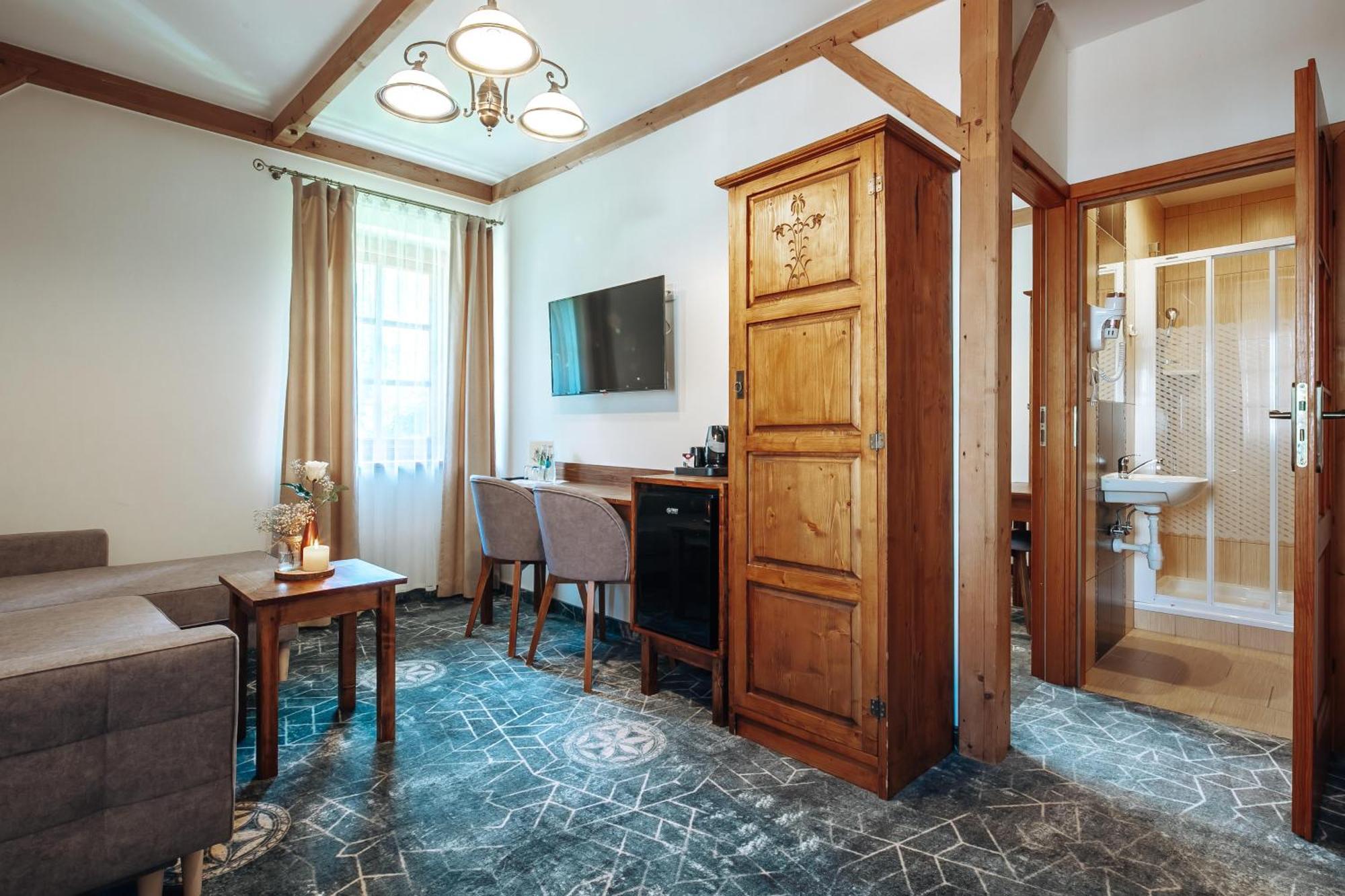 Goralski Gosciniec & Spa โปโรนิน ภายนอก รูปภาพ